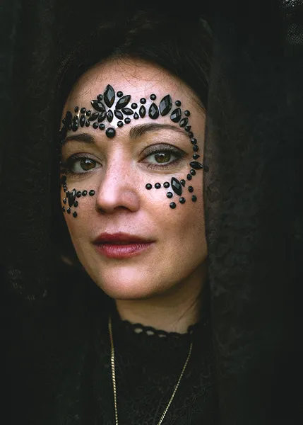 Cristais Pretos Decoração Rosto 15x9cm