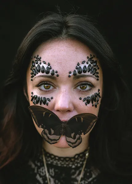 Cristais Pretos Decoração Rosto 15x9cm