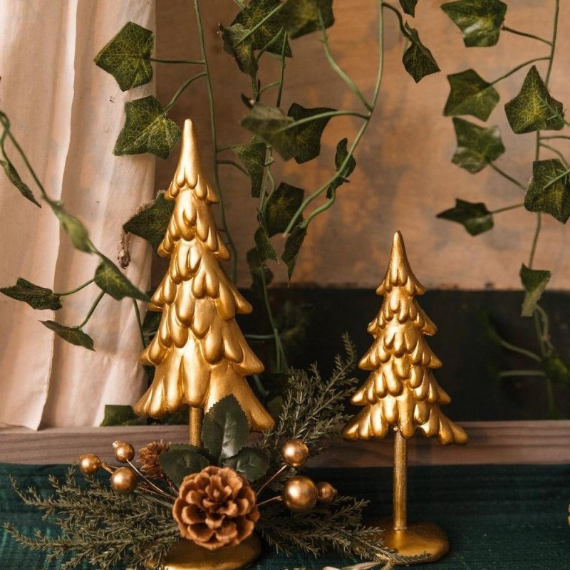 Árvore de Natal Resina Dourada 25x9cm