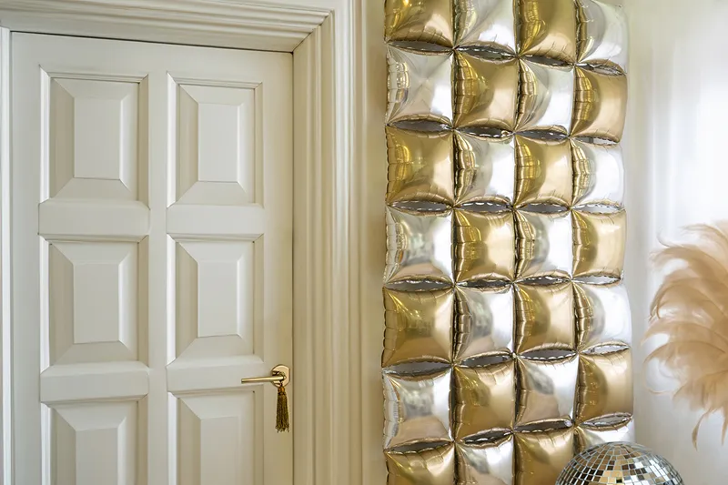 4 Balões Foil Backdrop Prateado e Dourado