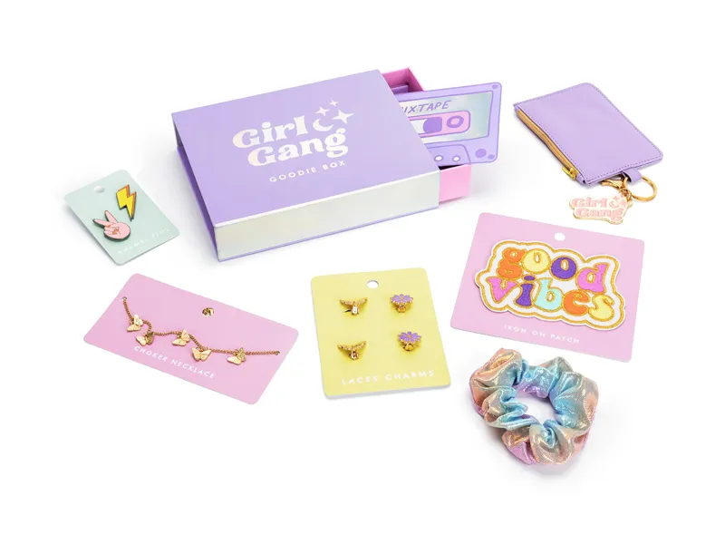 Caixa com 9 Brindes Girl Gang Goodie Box 19x15x4cm